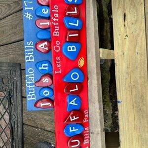 Buffalo Red and Blue Game Set